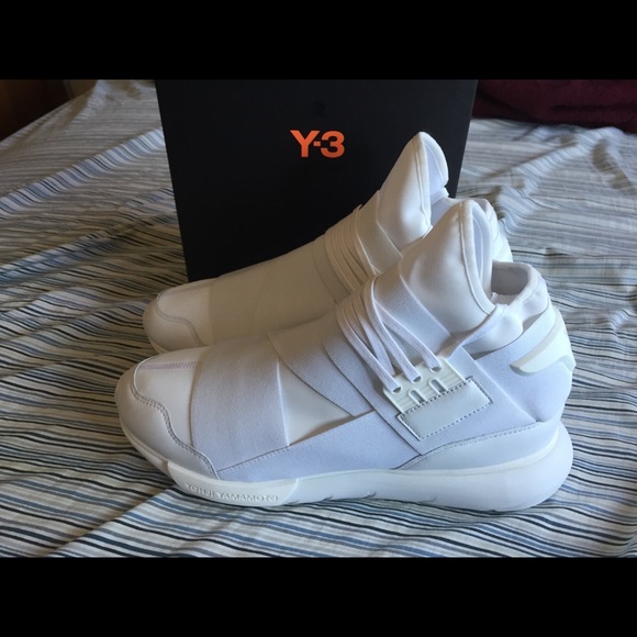 Y3 QASA high Size 6.5 is - Picture 2 of 4